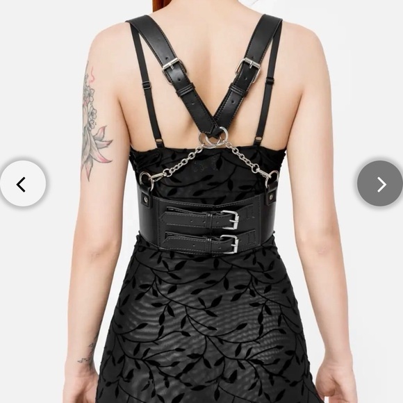 Chic Black Leather Harness with Bow Accent - Picture 4 of 10